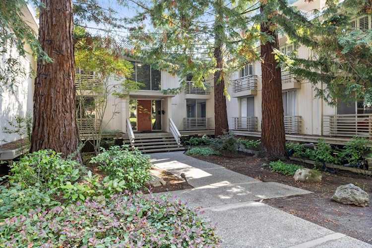 1100 Sharon Park Dr #32 Menlo Park, CA 94025