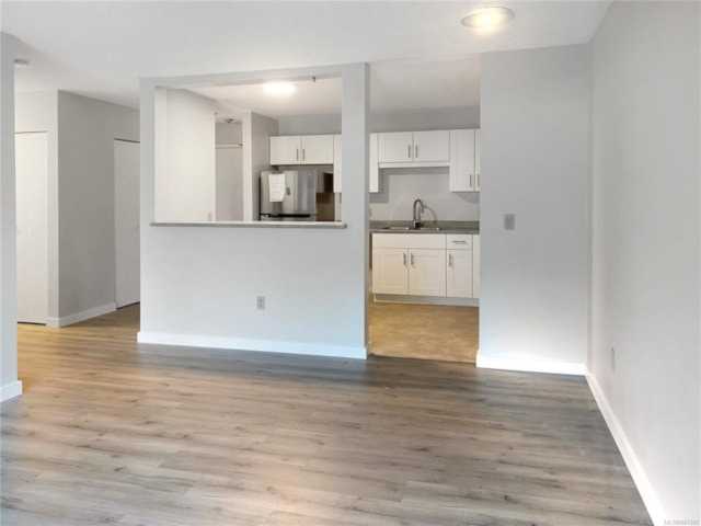 4728 Uplands Dr #301 Nanaimo, BC V9T 4S9