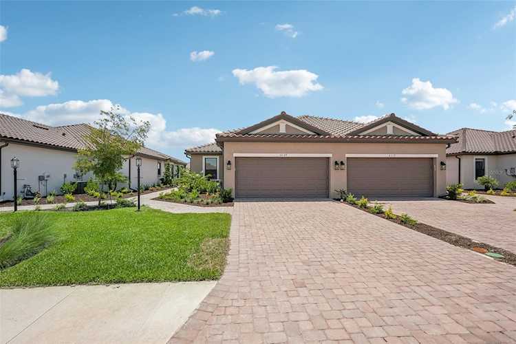 6120 Plateau Ct Bradenton, FL 34203