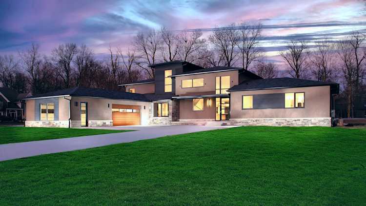 2017 Burning Tree Ln Carmel, IN 46032