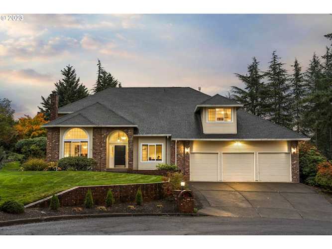 8696 SE 141st CT Happy Valley, OR 97086
