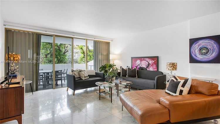 155 Ocean Lane Dr #207 Key Biscayne, FL 33149