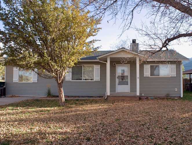 579 W Center ST Parowan, UT 84761