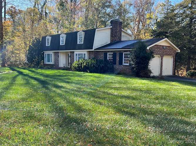 706 W School St Maiden NC 28650 MLS 4053385 Hendrix Properties