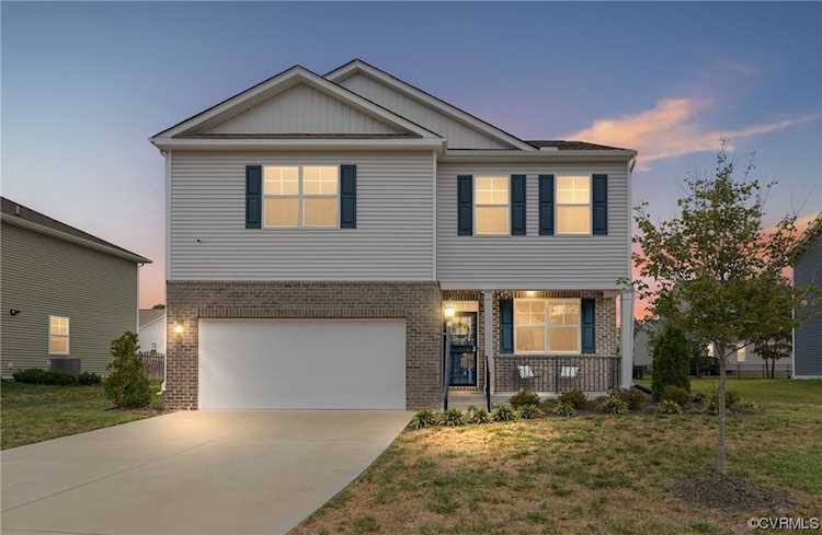 6637 Whisperwood Dr Chesterfield, VA 23234