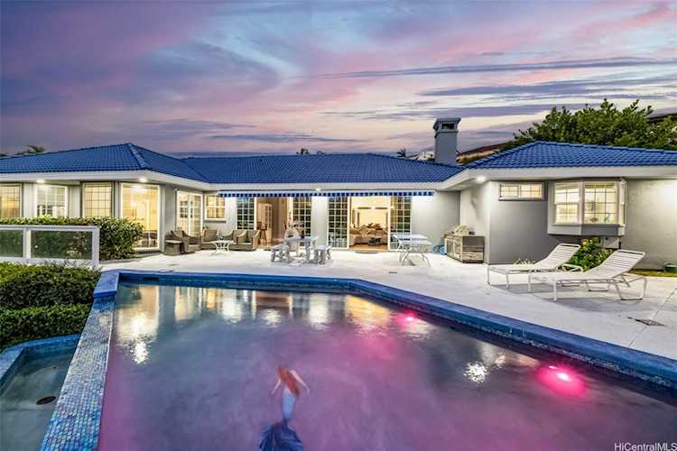 157 Hoolako Place Honolulu, HI 96825