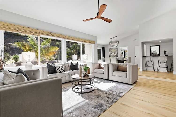 1787 Woodbine Place Oceanside, CA 92054