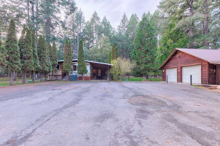 1820 Powell Creek Rd Williams, OR 97544