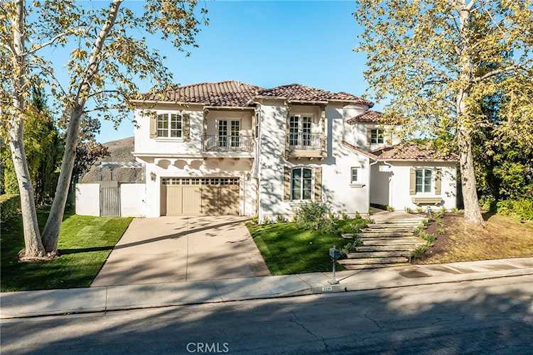 3339 Via Verde Ct Calabasas, CA 91302