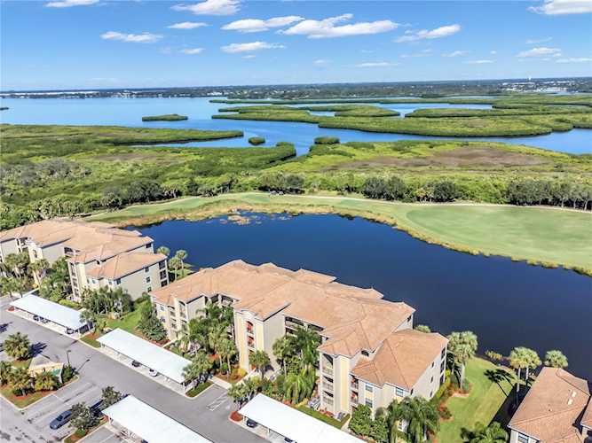 7015 River Hammock Dr #207 Bradenton, FL 34212