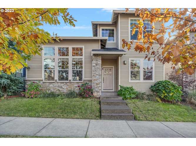 14684 Blue Blossom WAY Oregon City, OR 97045
