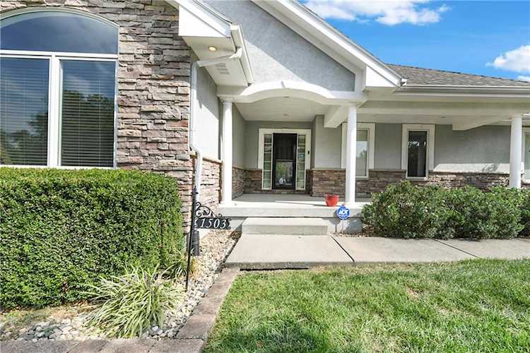 1503 Cross Creek Dr Raymore, MO 64083