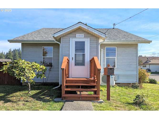 1010 N Elliott ST Coquille, OR 97423
