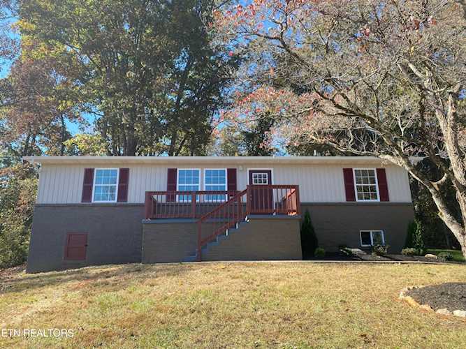 4306 Vinegar Valley Rd Friendsville, TN 37737