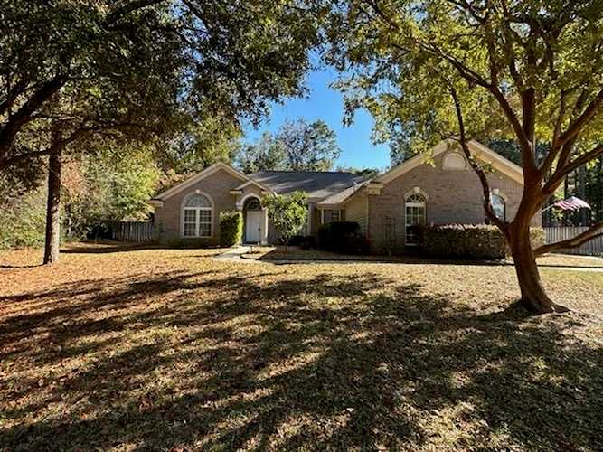 55 Magpie Trl Crawfordville, FL 32327