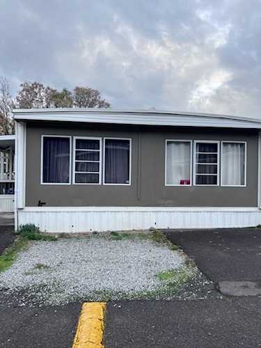 1246 N Second Ave #7 Gold Hill, OR 97525