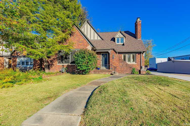 928 Lodge Avenue Evansville, IN 47714