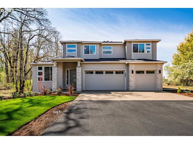 15673 S Stammen LN Oregon City, OR 97045