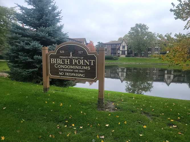 525 Cumnor Rd #302 Westmont, IL 60559