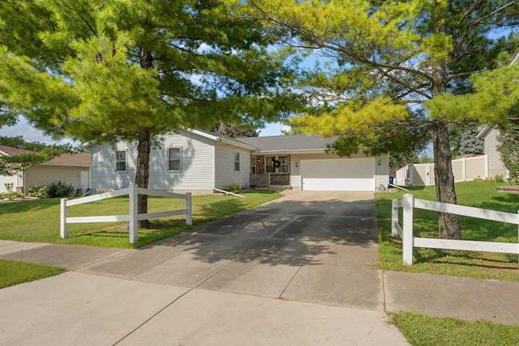 530 Northgate Dr Crown Point, IN 46307 | MLS 538966 Photo 1