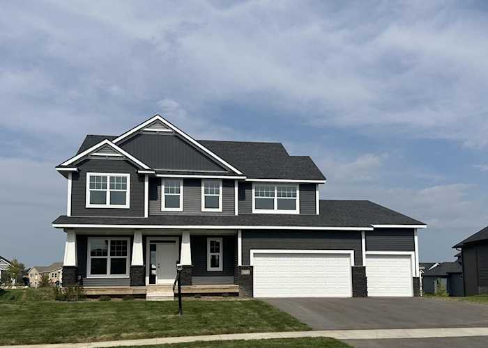 8212 198th Street W Lakeville, MN 55044