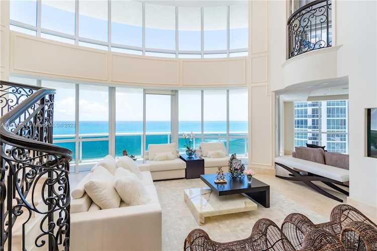 18201 Collins Ave #1709 Sunny Isles Beach, FL 33160