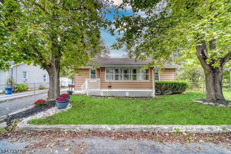 47 Bridge St Ogdensburg Boro, NJ 07439 | MLS 3866976 Photo 1