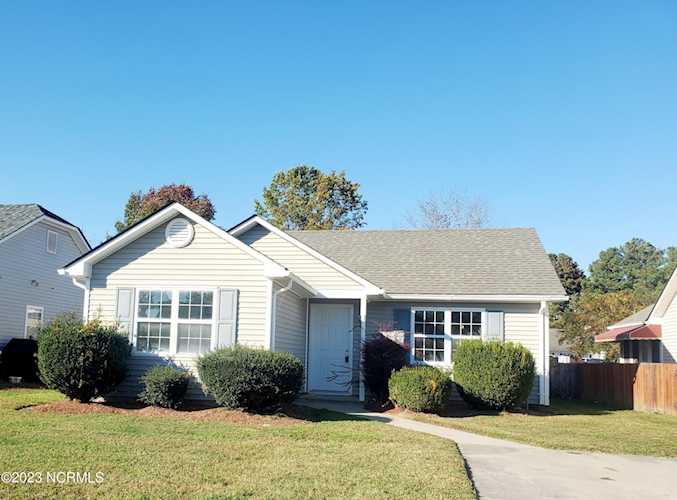 112 Red Cedar Run Elizabeth City, NC 27909