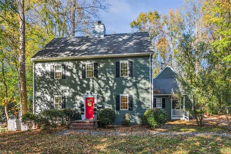 147 Country Club Dr Williamsburg, VA 23188
