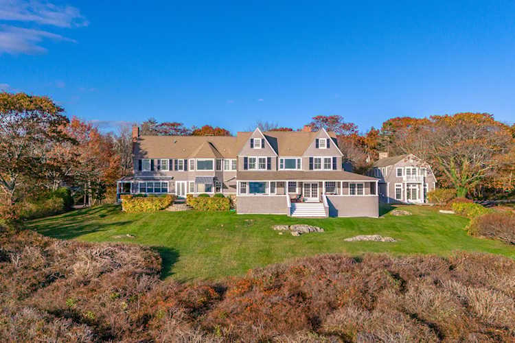 14 Summit Ave Kennebunkport, ME 04046