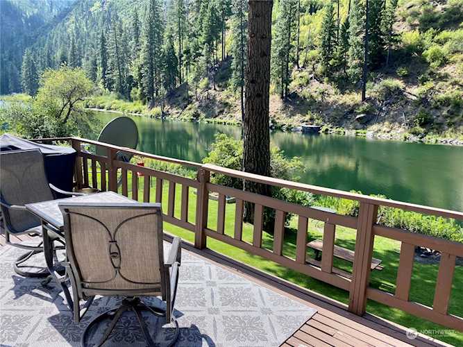 1390913907 Us Hwy 2 Leavenworth, WA 98826