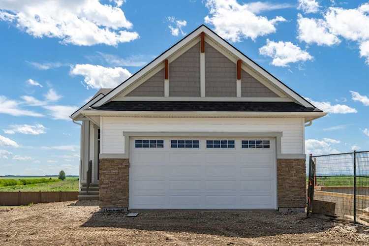 307 Monterey Dr SE High River, AB T1V 0J7