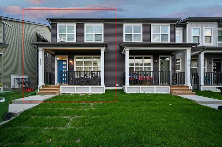 668 Savanna Blvd NE Calgary, AB T3J2J9