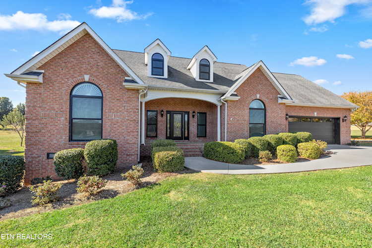 3737 Riverbrook Dr Louisville, TN 37777