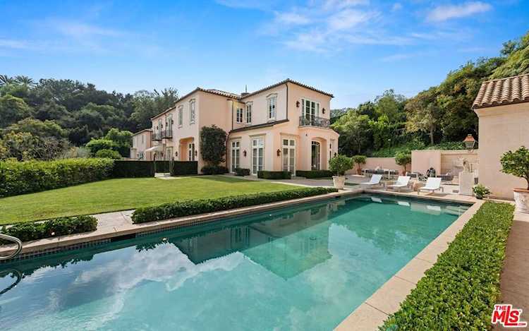 10651 Chalon Rd Los Angeles, CA 90077