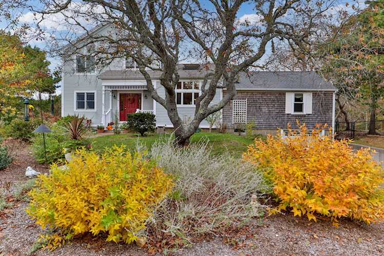 70 Perry Lane Eastham, MA 02642