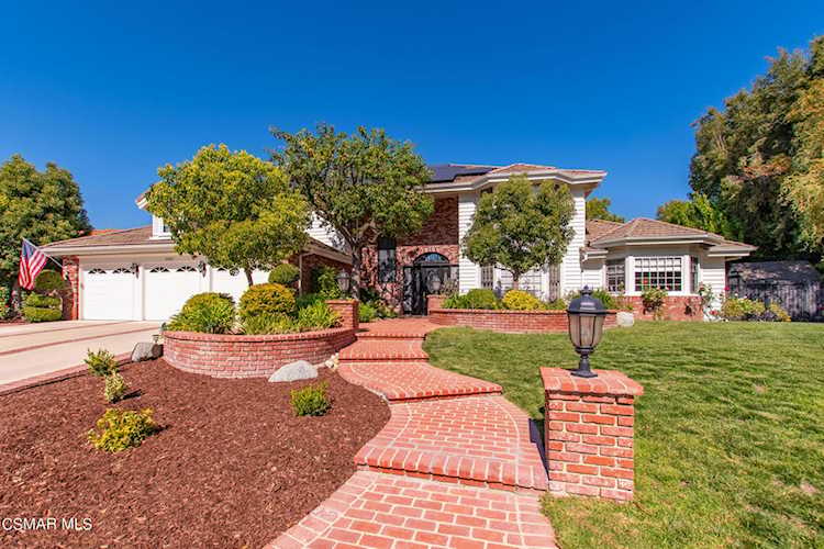 29425 Weeping Willow Dr Agoura Hills, CA 91301