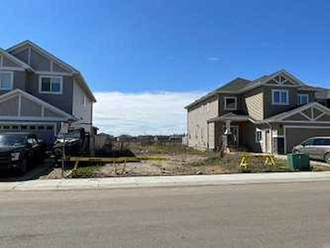 257 Blackburn Dr Fort Mcmurray AB T9K 0| MLS#A2091512 - Jennifer Fahey Photo 1