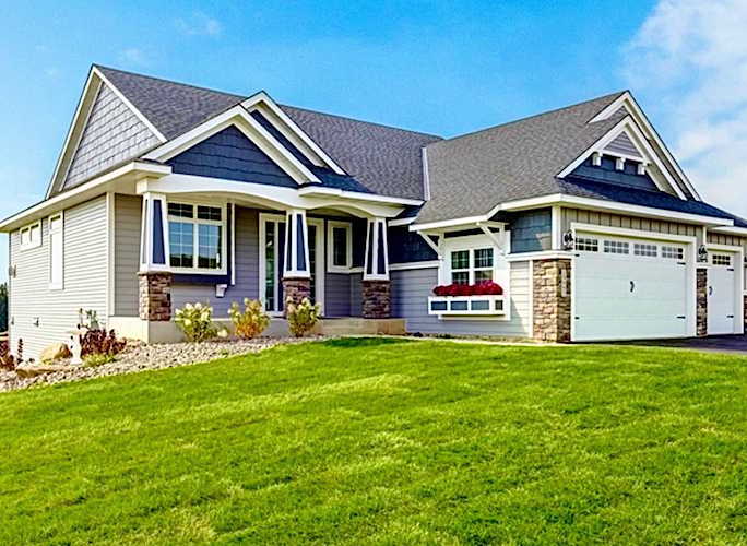 19807 Henning Avenue Lakeville, MN 55044
