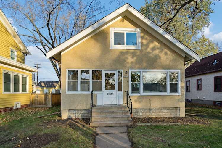 3124 Zenith Avenue N Robbinsdale, MN 55422