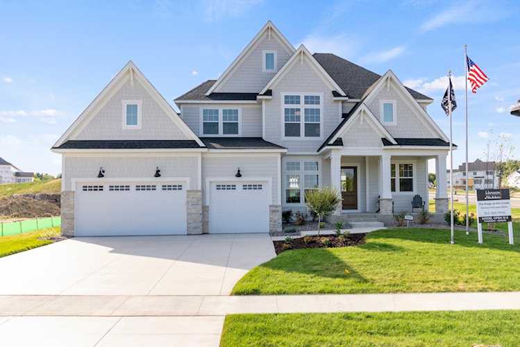 4302 Hillside Drive Medina, MN 55340