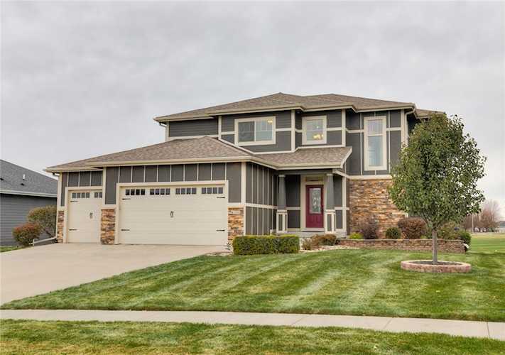 4006 NE Bellagio Circle Ankeny, IA 50021
