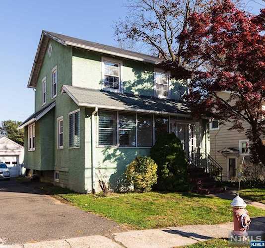 11 Banta Place Bergenfield, NJ 07621 MLS 23034027