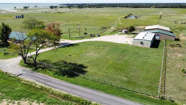 900 SE County Road 2220 Corsicana, TX 75109
