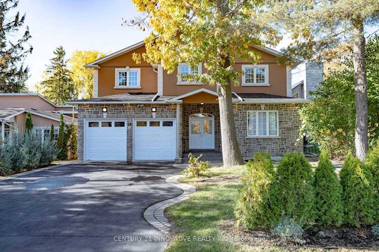 24 Cedarview Dr Toronto, ON M1C 2K6