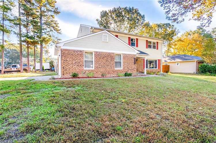 2449 Enchanted Forest Ln Virginia Beach, VA 23453
