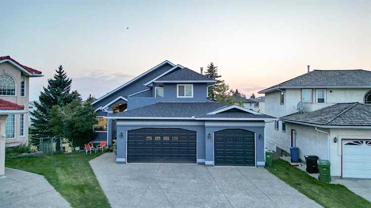 235 California Place NE Calgary, AB T1Y6S9