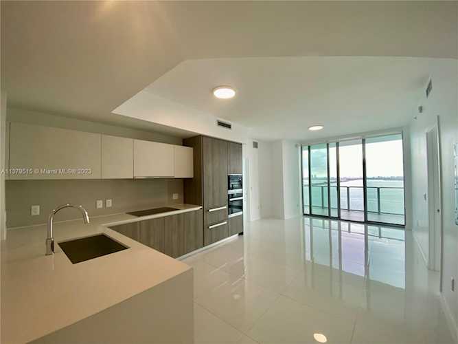 2900 NE 7th Ave #2905 Miami, FL 33137