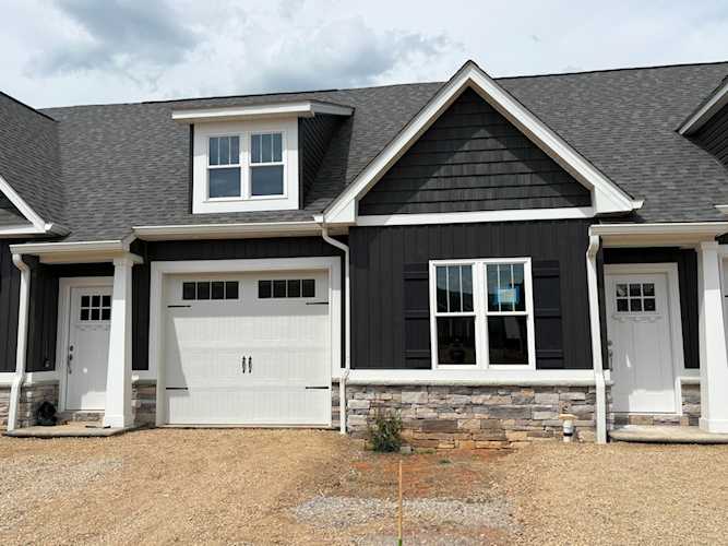 415 Kimball, Salem, VA 24153 | MLS 902947 Photo 1