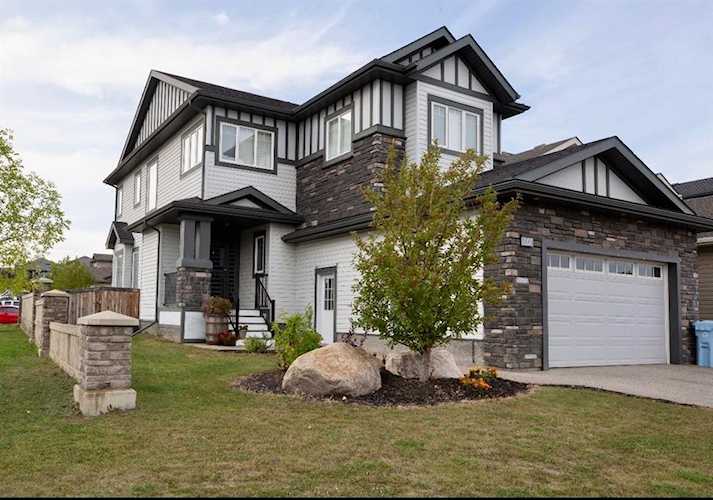 315 Killdeer Way Fort McMurray, AB T9K0R